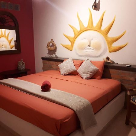 Margaritas Hostel Puerto Vallarta Buitenkant foto