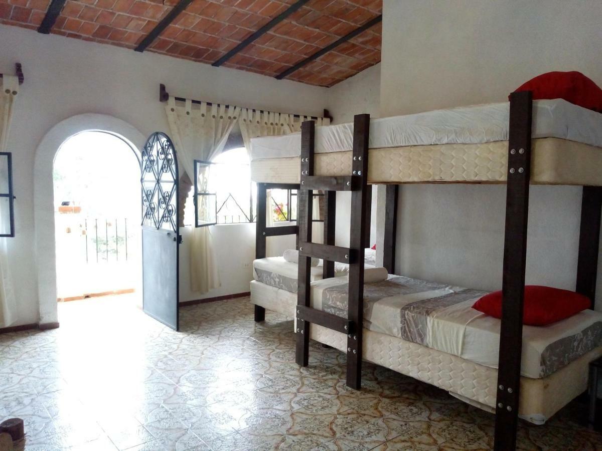 Margaritas Hostel Puerto Vallarta Buitenkant foto